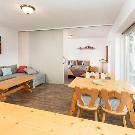 Appartement Am First *